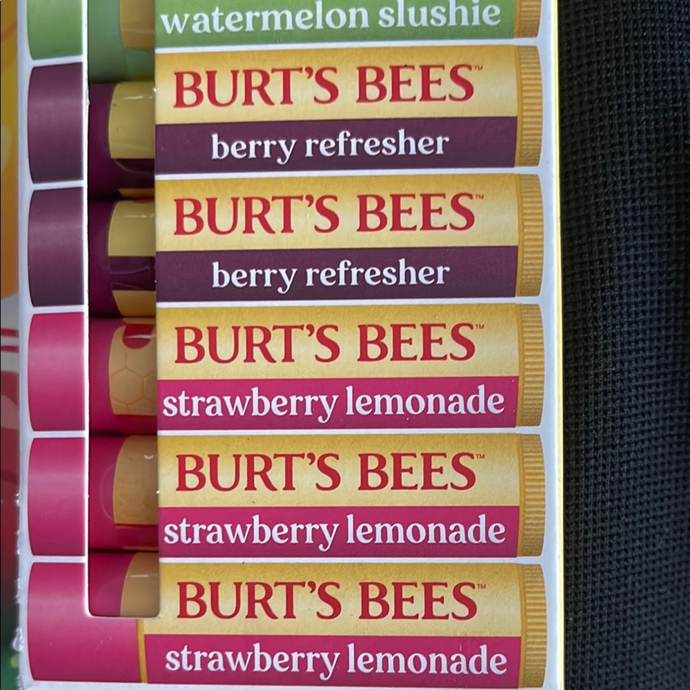 Burt's Bees 10 lip balms 30 SPF - Picture 4 of 6
